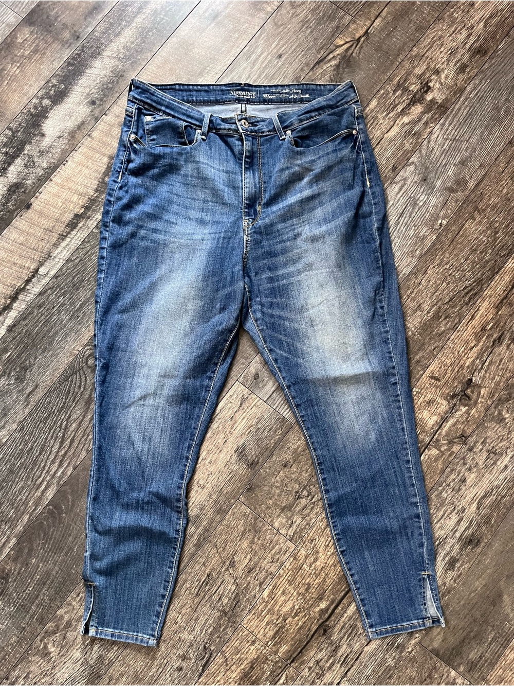 Levi signature skinny jeans high waisted